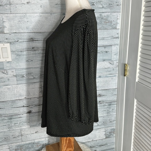 ADRIANNA PAPELL PRINTED 3/4 PLEATED SLEEVE BLOUSE - Picture 5 of 9